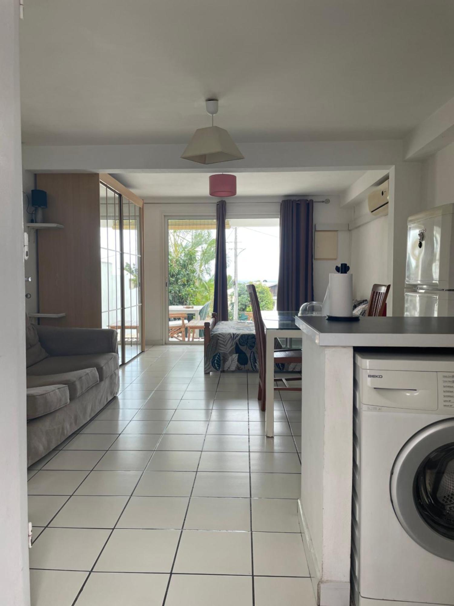 Studio 40M2 Saint Gilles Les Bains Екстер'єр фото